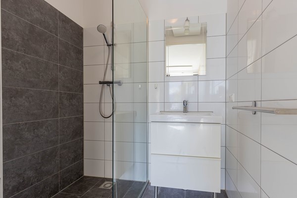 Medium property photo - Halverwege 37, 2402 NK Alphen aan den Rijn